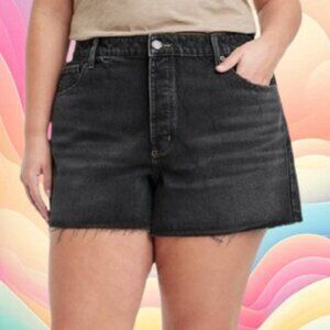 NWT Women's Mid-Rise 90's Baggy Jean Shorts - Universal Thread™ Black Wash 28